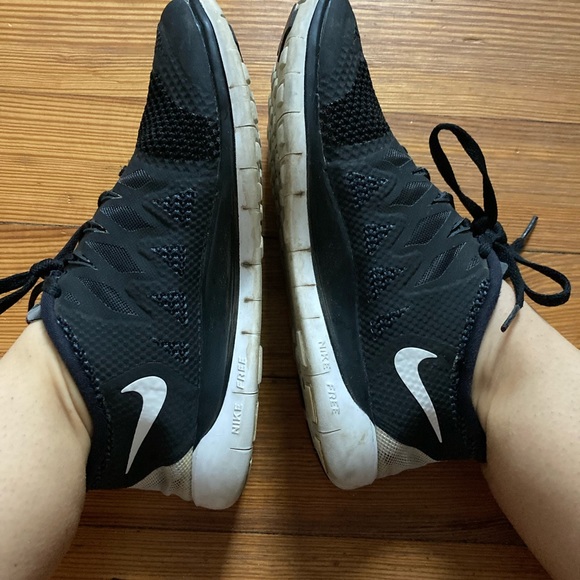 Black Nike free 5.0 - Picture 8 of 12